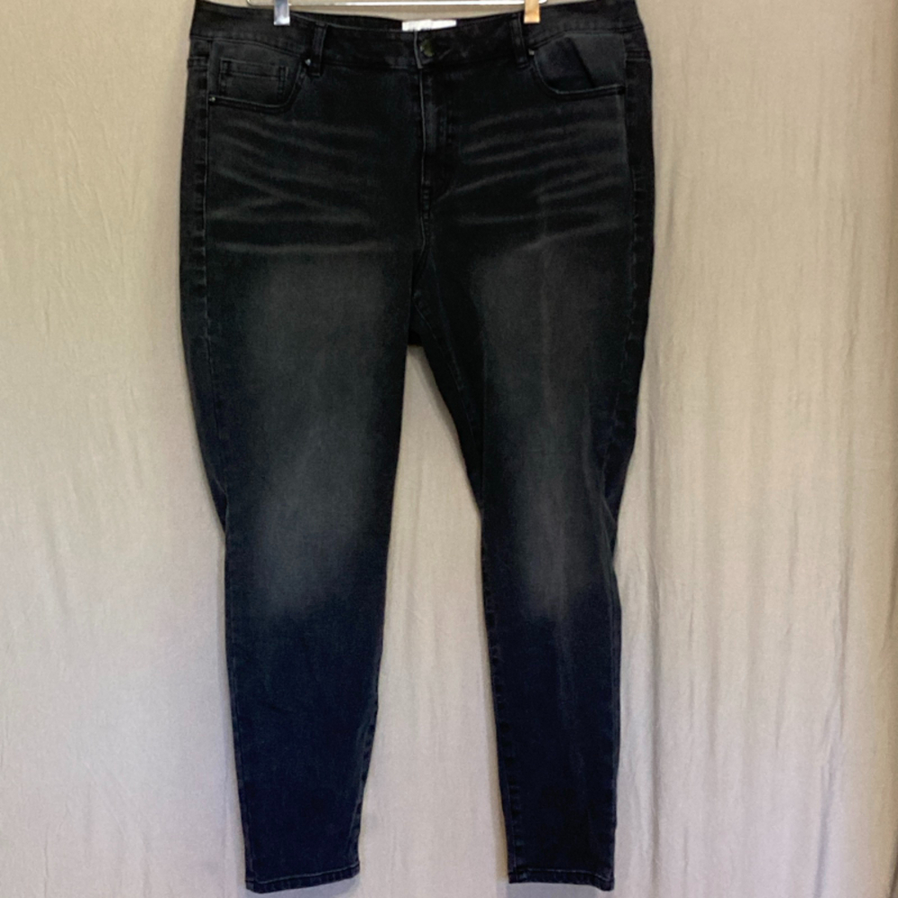 Girl with Curves x Lane Bryant Black Jeans Size 18 EUC